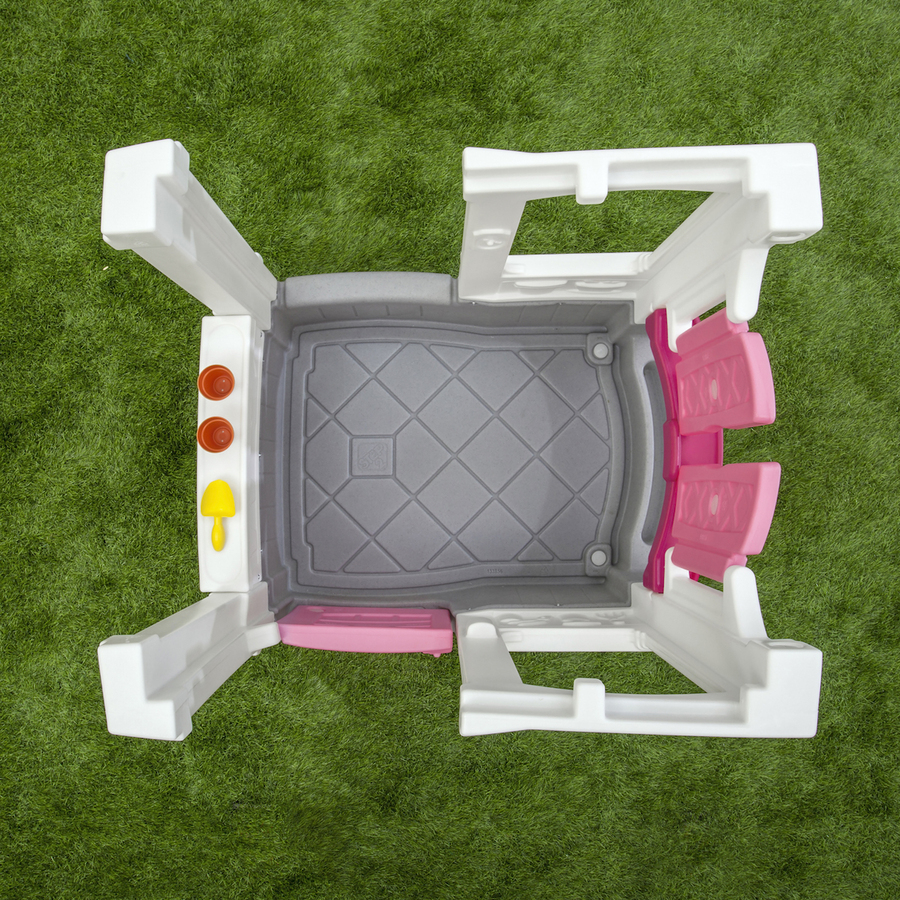 Courtyard Cottage Pink Step2